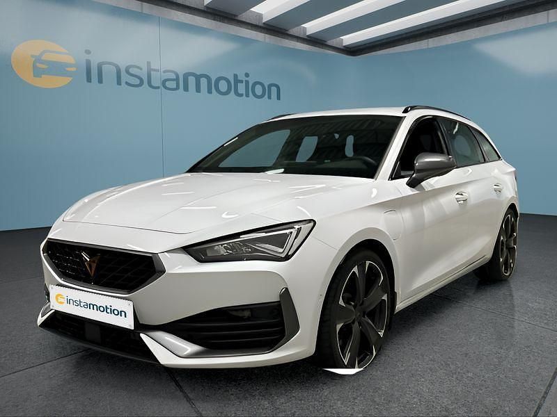 Weiß Gebraucht 2024 Cupra Leon VZ Kombi | 30.699 € (Fairer Preis) - Bild 1/4