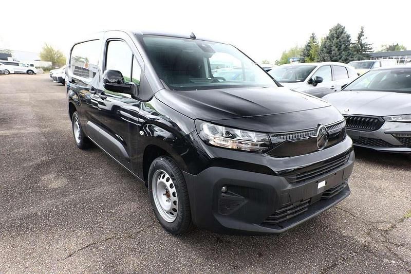 Neu Citroën Berlingo 131 PS (96 kW) 2025 Perla neraschwarz metallic Van / Kleinbus