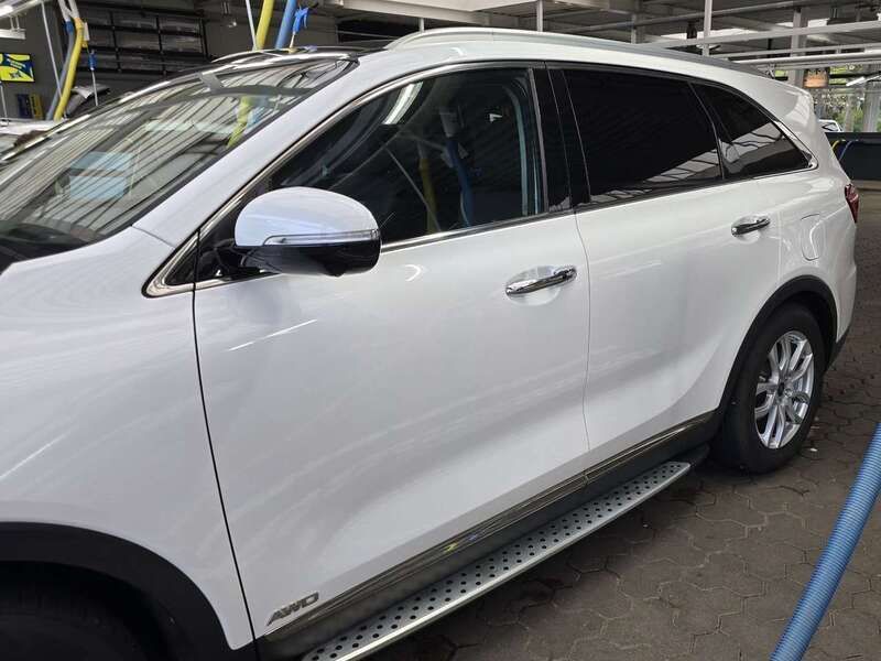 Weiß Gebraucht 2018 Kia Sorento GT-Line SUV | 27.300 € (Teuer) - Bild 1/4