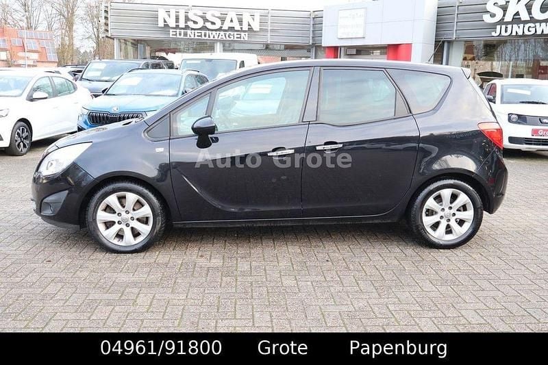 Gebraucht Opel Meriva Edition 110 PS (80 kW) 2011 Schwarz Van / Kleinbus