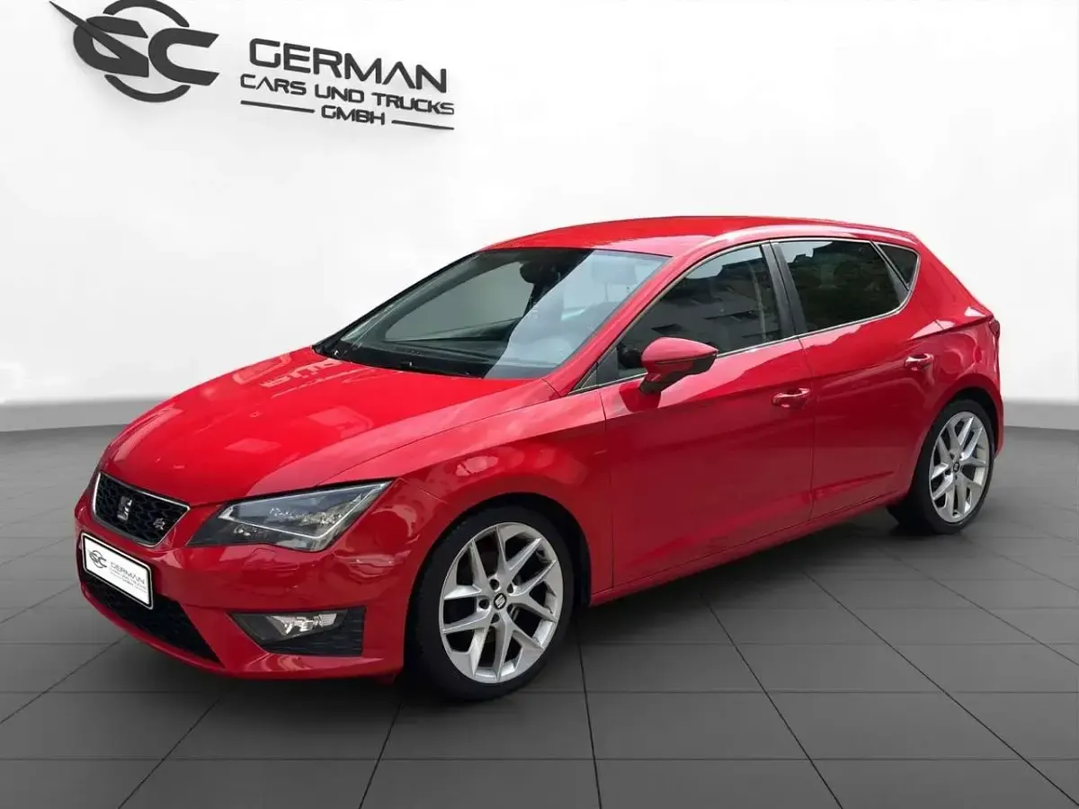 Używany Seat Leon FR 150 KM (110 kW) 2017 Czerwony Sedan/Limuzyna