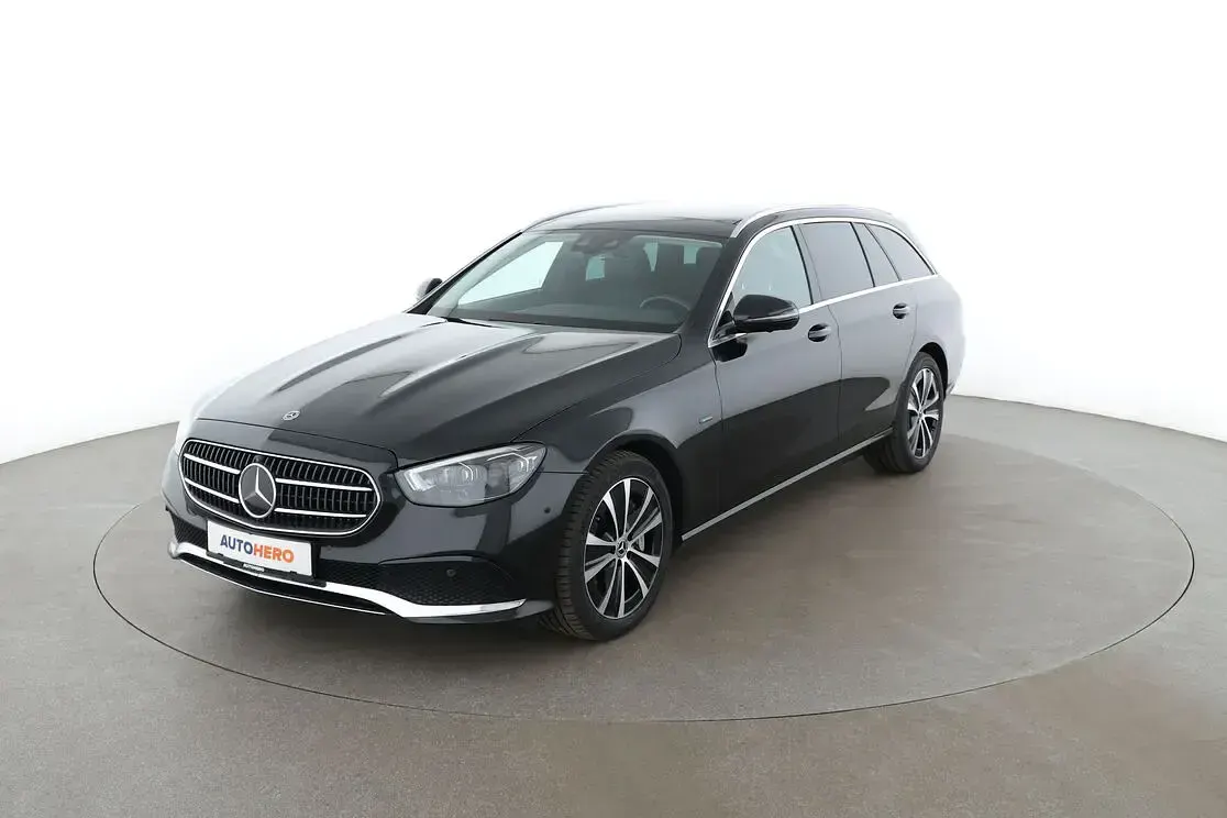 Gebraucht Mercedes E300 Avantgarde 306 PS (225 kW) 2021 Kombi