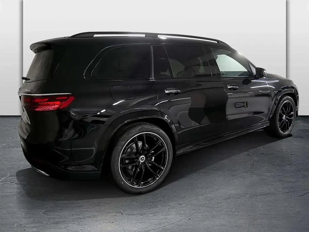 Gebraucht Mercedes GLS450 AMG 367 PS (269 kW) 2026 Schwarz SUV