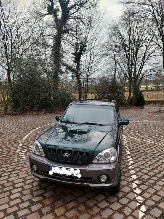 Grün Gebraucht 2003 Hyundai Terracan SUV | 3.500 € (Superpreis) - Bild 1/4
