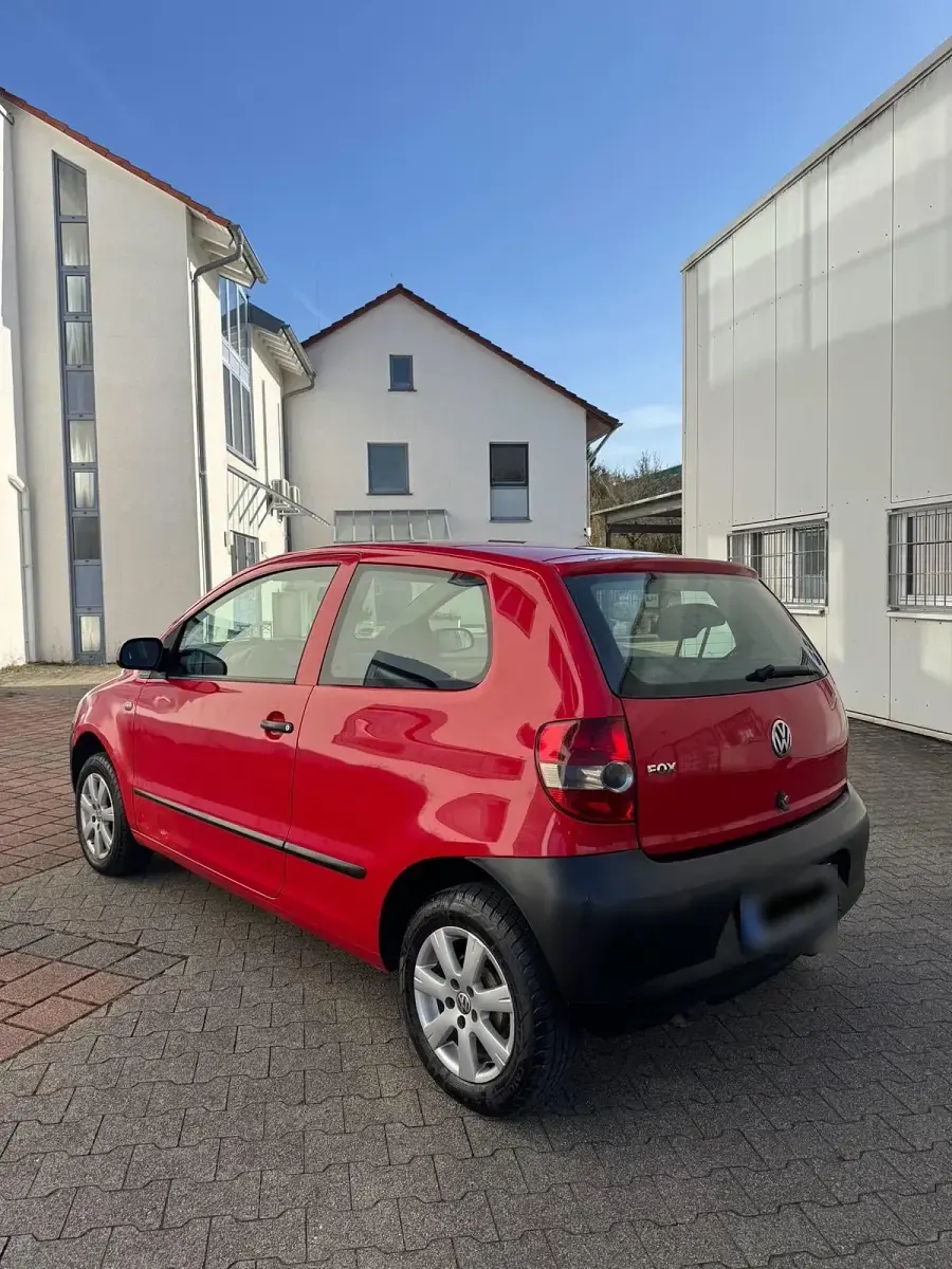 Second-hand VW Fox 115 CP (84 kW) 2007 Roșu Hatchback