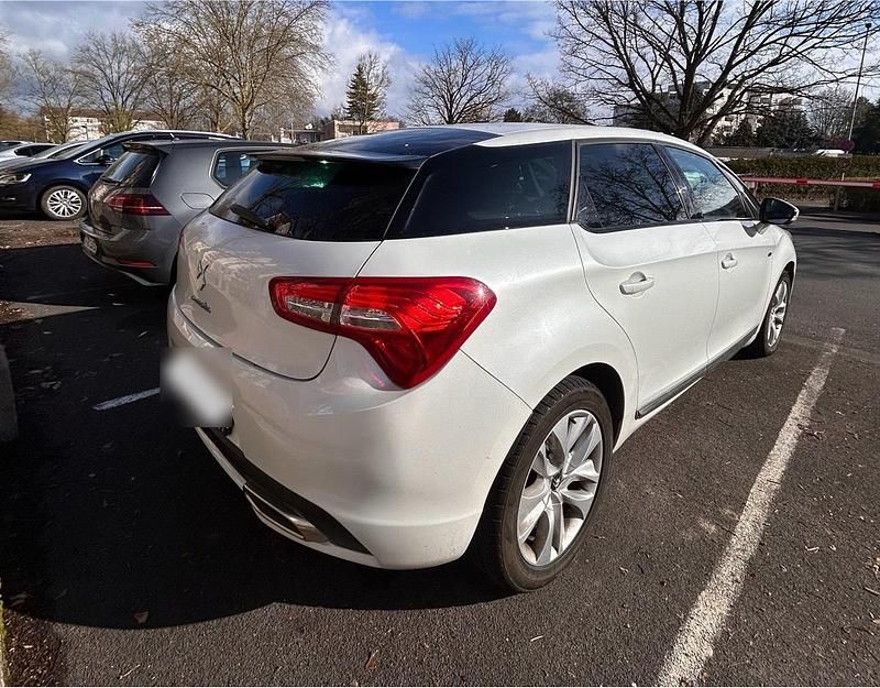 Gebraucht Citroën DS5 165 PS (121 kW) 2014 Weiß Kleinwagen