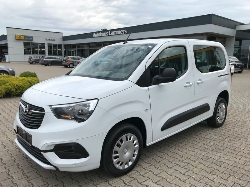 Gebraucht Opel Combo Life Edition 110 PS (80 kW) 2022 Weiß Van / Kleinbus