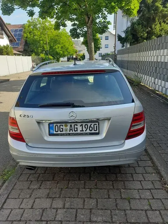 Gebraucht Mercedes C250 Avantgarde 204 PS (150 kW) 2014 Silber Limousine