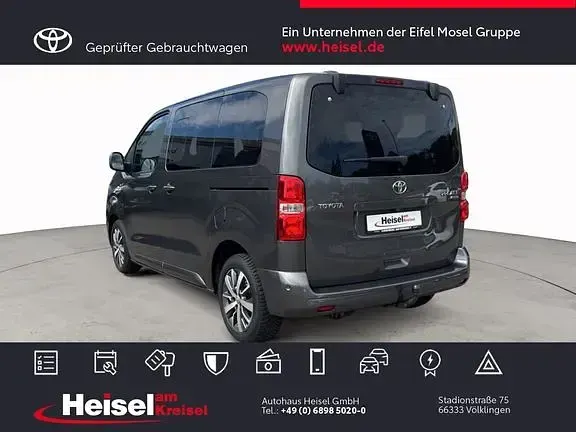 Gebraucht Toyota Proace Verso Team 150 PS (110 kW) 2020 Basaltgrau metallic Kombi