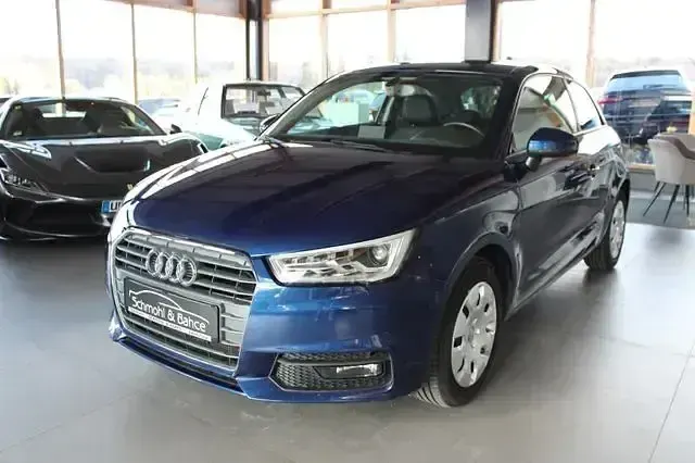 Usata Audi A1 95 CV (69 kW) 2017 Blu Utilitaria