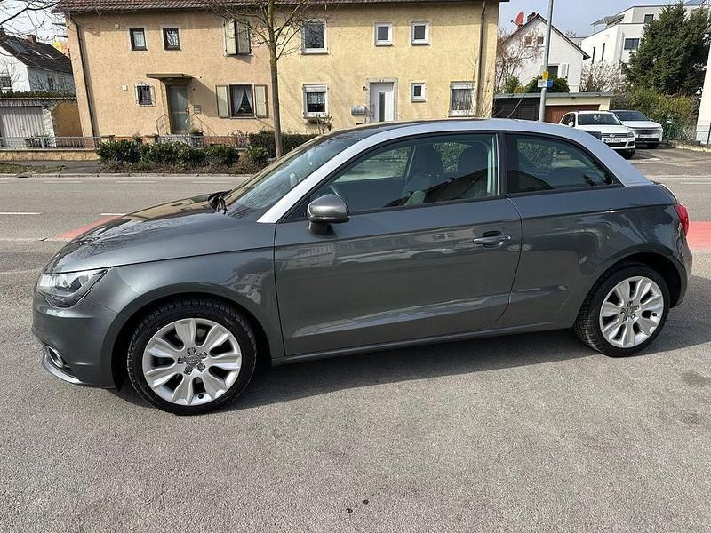 Gebraucht Audi A1 Ambition 122 PS (89 kW) 2011 Grau Kleinwagen