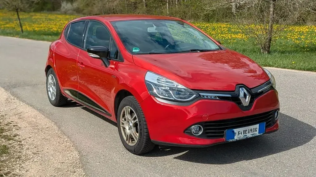 Brugt Renault Clio IV LIMITED 75 HK (55 kW) 2015 Rød Sedan