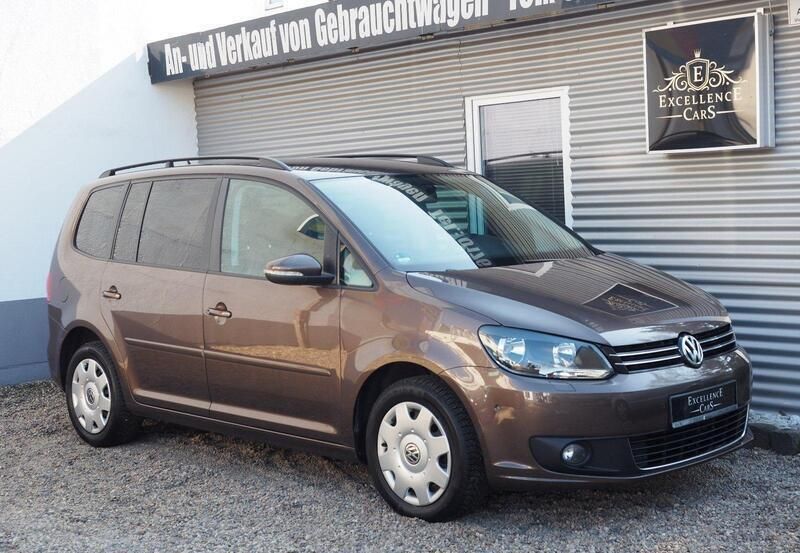 Braun Gebraucht 2012 VW Touran Comfortline Van / Kleinbus | 6.500 € (Guter Preis) - Bild 1/4