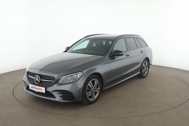 Gebraucht Mercedes C220 AMG line 194 PS (142 kW) 2019 Grau Kombi