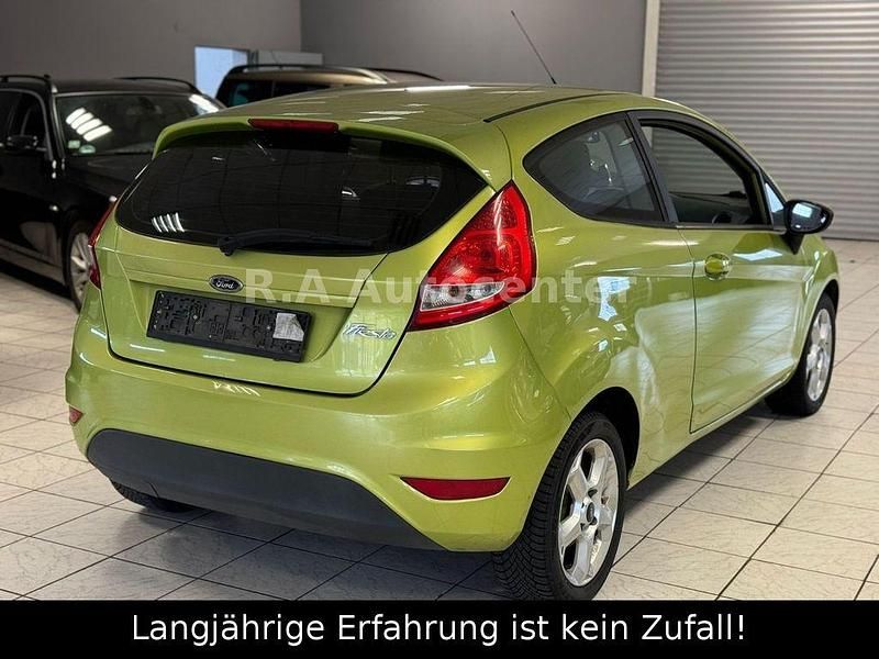 Gebraucht Ford Fiesta Trend 82 PS (60 kW) 2009 Grün Kleinwagen