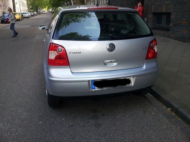 Gebraucht VW Polo Highline 64 PS (47 kW) 2002 Silber metallic Kleinwagen