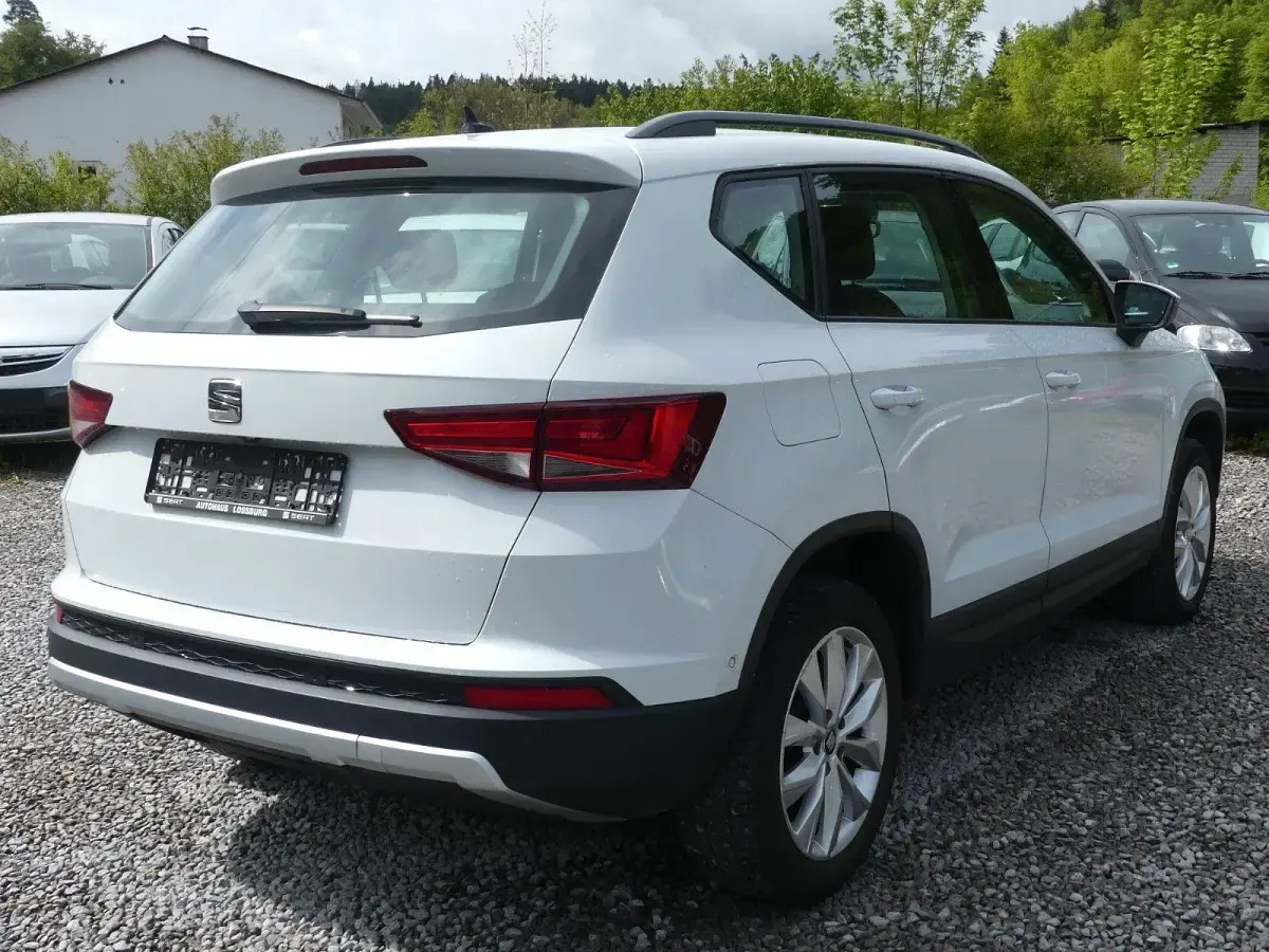 Usado Seat Ateca Style 116 CV (85 kW) 2018 Blanco SUV