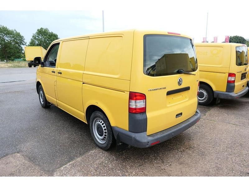 Gebraucht VW Transporter 84 PS (61 kW) 2010 Ginstergelb r1032 Van