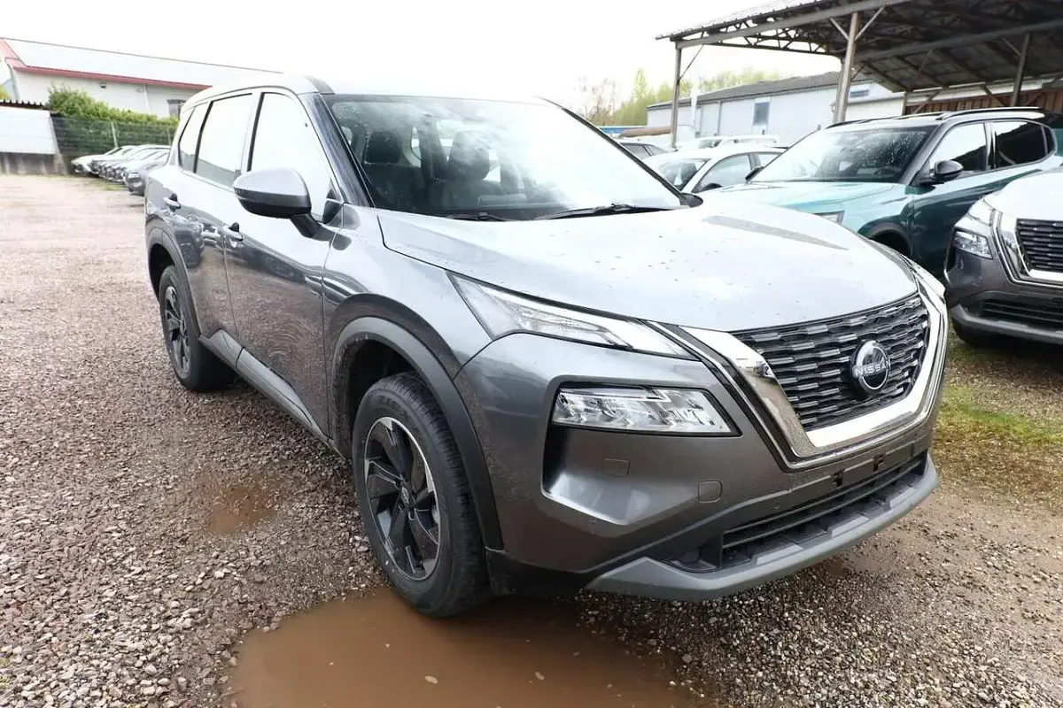 Neu Nissan X-Trail Acenta 163 PS (119 kW) 2026 Dark grey metallic SUV
