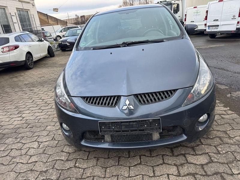 Grau Gebraucht 2005 Mitsubishi Grandis Intense Kombi | 790 € (Superpreis) - Bild 1/4