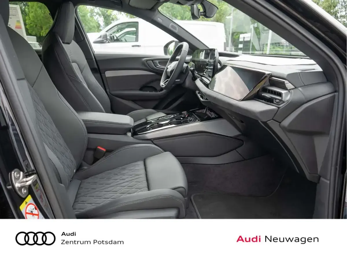 Neu Audi A5 Sport 204 PS (150 kW) 2026 Mythosschwarz Kombi