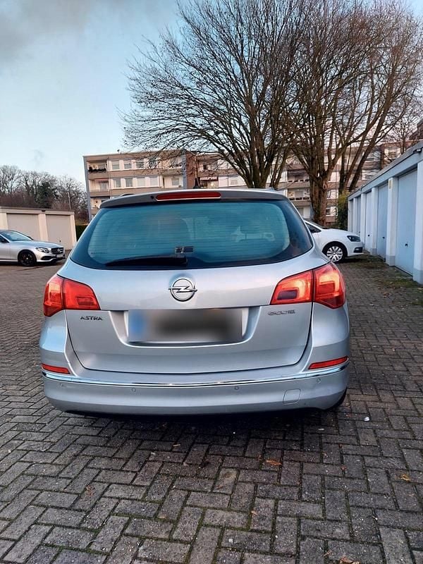 Gebraucht Opel Astra 110 PS (80 kW) 2015 Silber Kombi