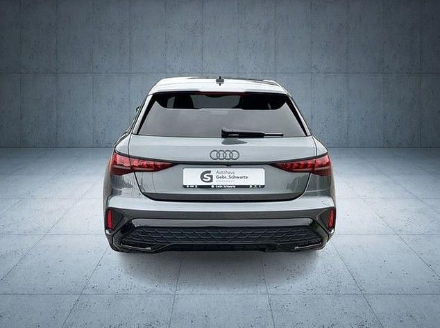 Gebraucht Audi A3 S-Line 150 PS (110 kW) 2026 Grau Limousine