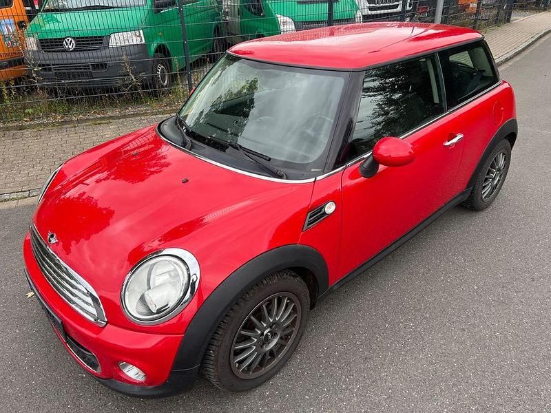 Gebraucht Mini ONE 75 PS (55 kW) 2011 Rot Kleinwagen