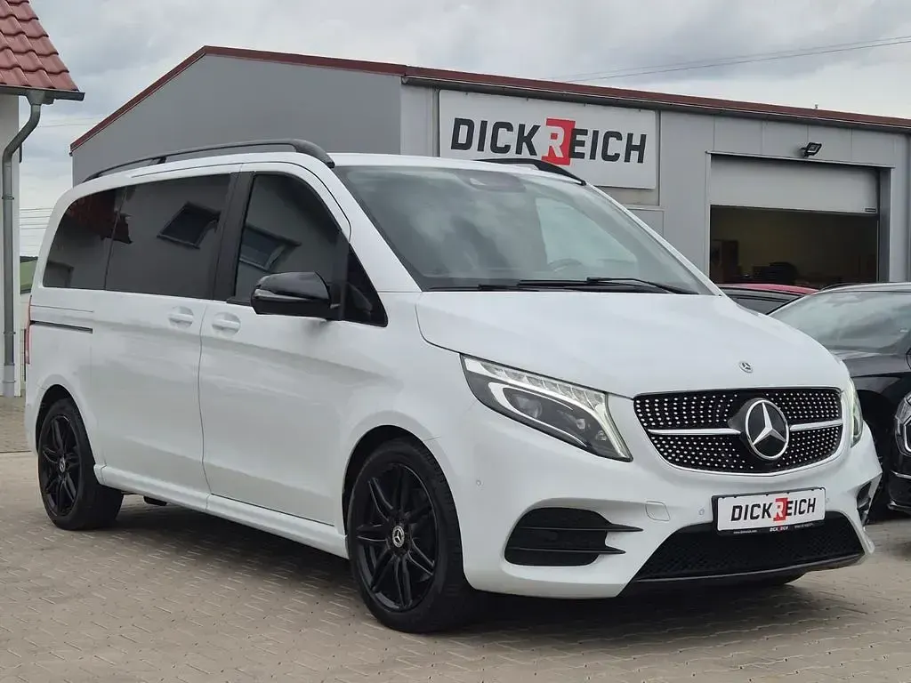 Gebraucht Mercedes V220 AMG 163 PS (119 kW) 2022 Bergkristallweiß metallic Van / Kleinbus