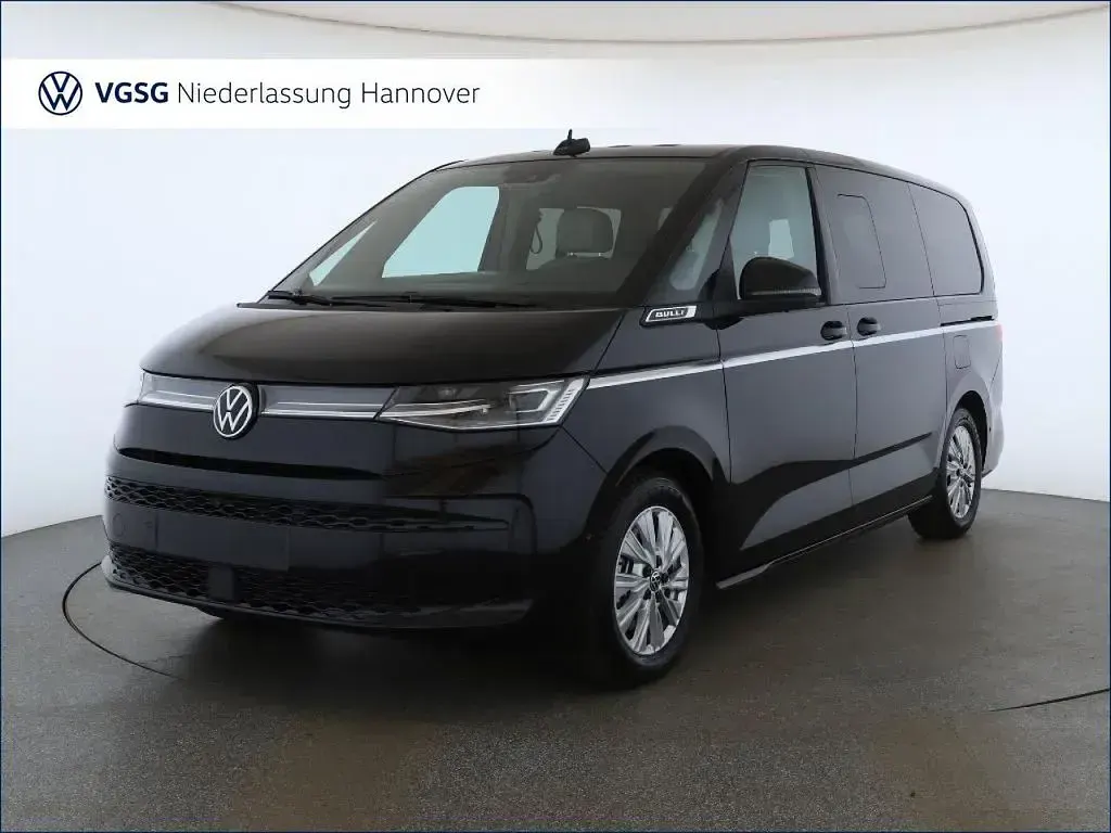 Używany VW Multivan Style 177 KM (130 kW) 2025 Czarny Minivan