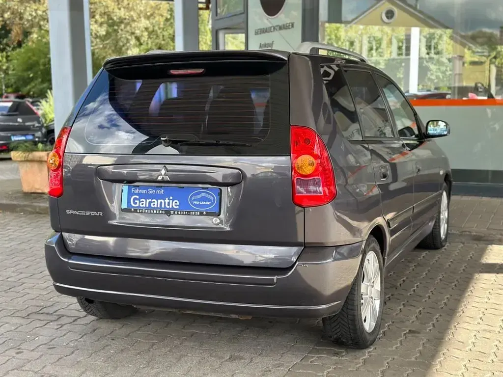 Gebraucht Mitsubishi Space Star Intense 98 PS (72 kW) 2005 Grau Van / Kleinbus
