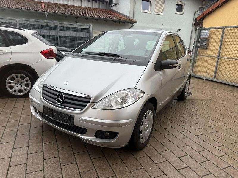 Silber Gebraucht 2007 Mercedes A180 Van / Kleinbus | 6.999 € (Etwas zu teuer) - Bild 1/4
