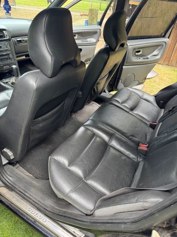 Schwarz Gebraucht 1999 Volvo V70 Kombi | 1.750 € (Superpreis) - Bild 1/4