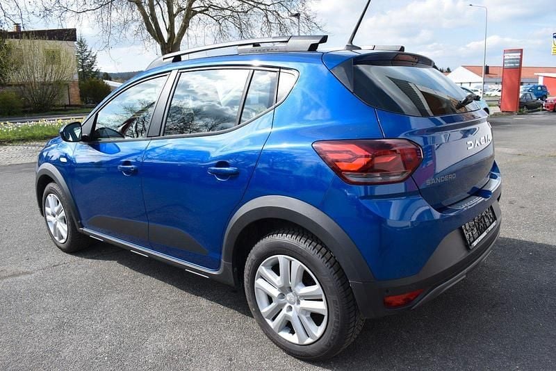 Gebraucht Dacia Sandero Expression 91 PS (66 kW) 2024 Blau Kleinwagen