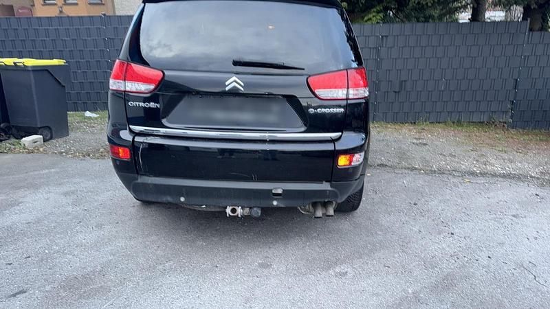 Schwarz Gebraucht 2008 Citroën C-Crosser SUV | 2.200 € - Bild 1/4