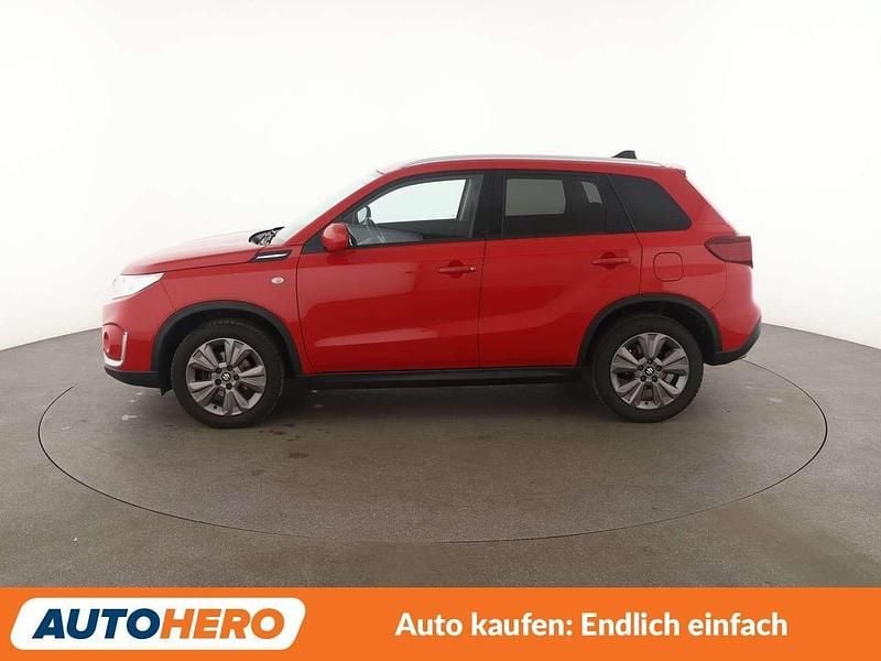 Gebraucht Suzuki Vitara 140 PS (102 kW) 2019 Rot SUV