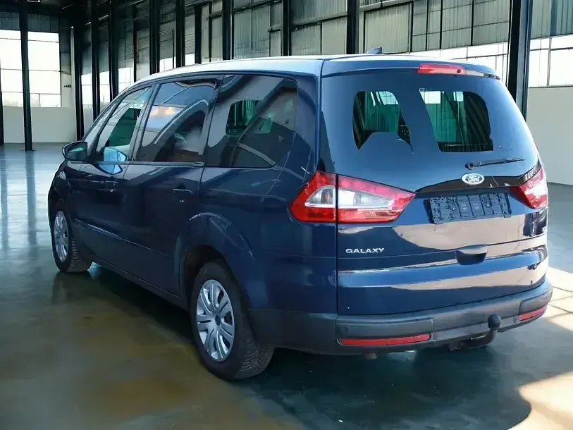 Używany Ford Galaxy 140 KM (102 kW) 2008 Niebieski Minivan