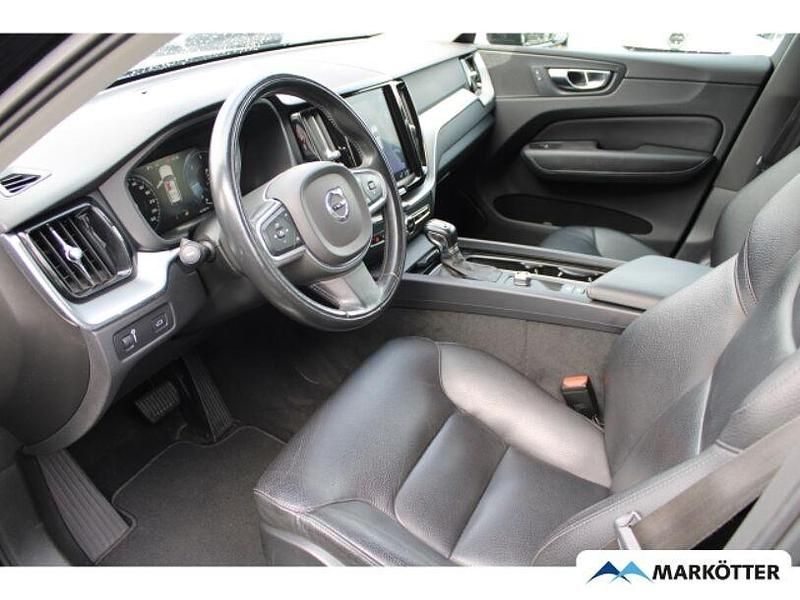 Gebraucht Volvo XC60 Momentum 190 PS (139 kW) 2018 Schwarz SUV