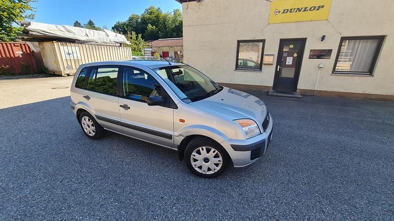 Silber Gebraucht 2006 Ford Fusion Kleinwagen | 2.400 € (Fairer Preis) - Bild 1/4