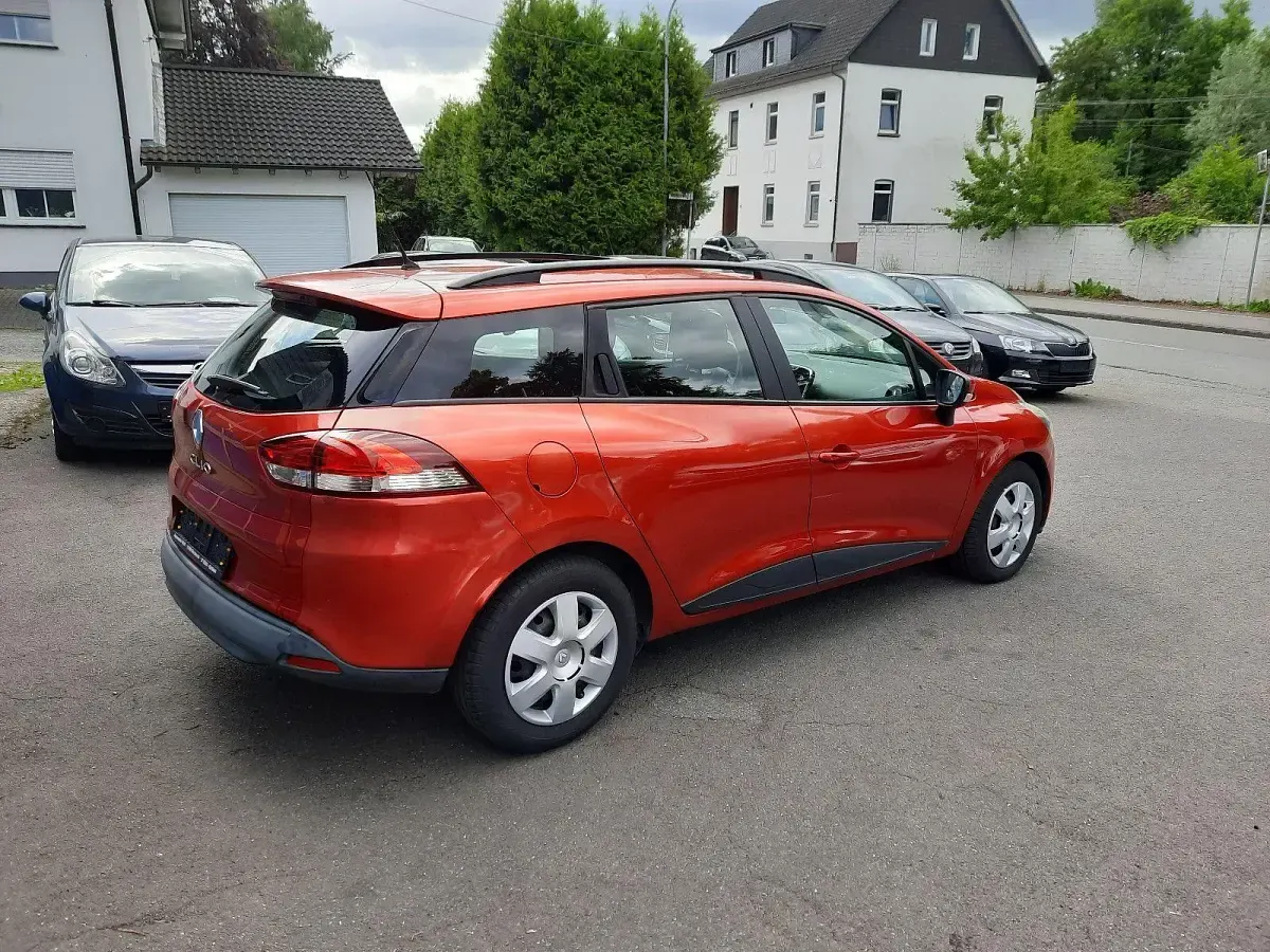 Gebraucht Renault Clio GrandTour Expression 73 PS (53 kW) 2013 Rot Kombi