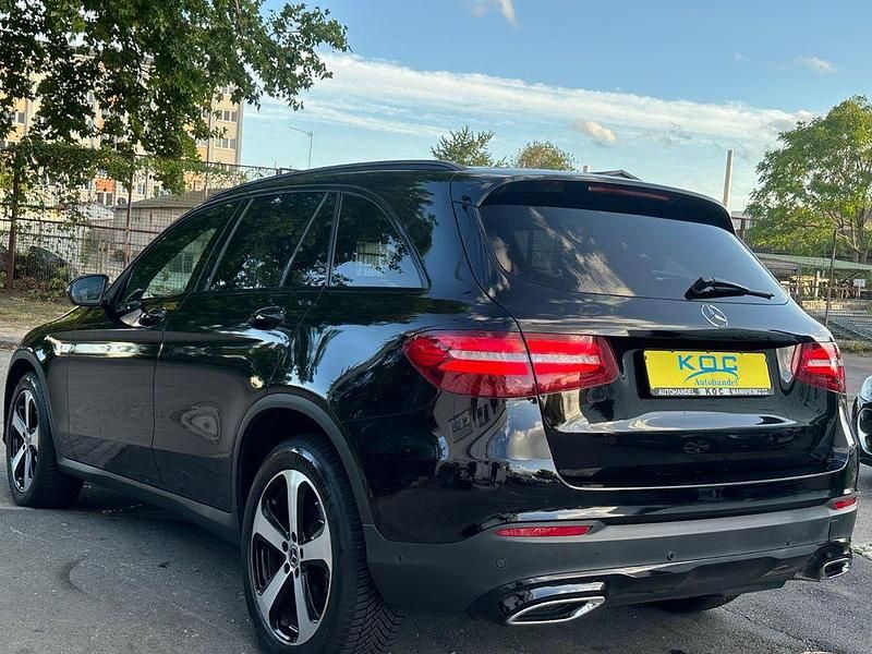 Gebraucht Mercedes GLC220 AMG 170 PS (125 kW) 2018 Schwarz/baltic black SUV