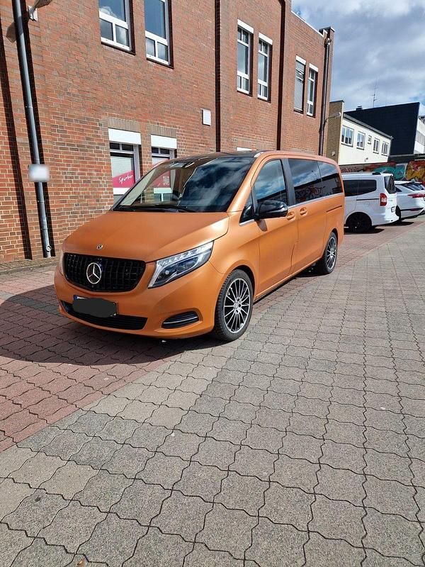 Gebraucht Mercedes V250 190 PS (139 kW) 2016 Weiß Van / Kleinbus