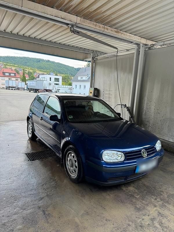 Blau Gebraucht 2003 VW Golf IV Coupé | 700 € (Superpreis) - Bild 1/4