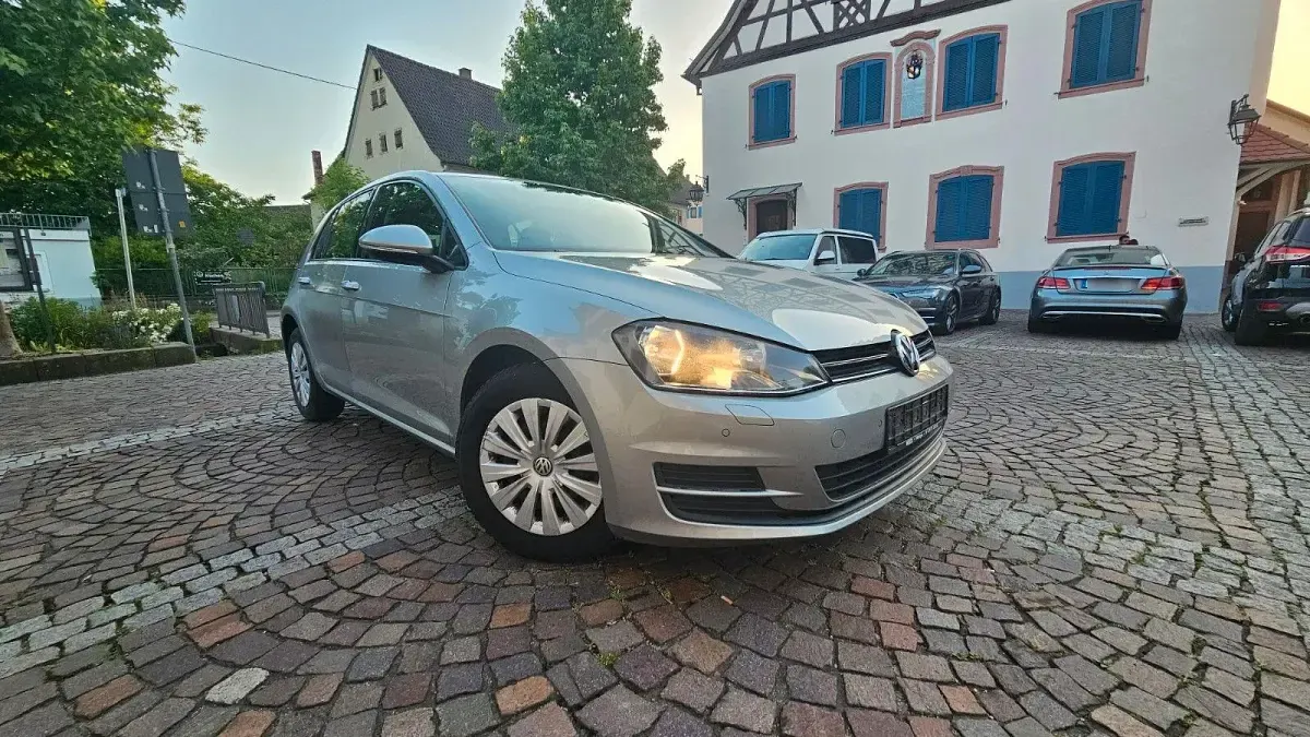 Gebraucht VW Golf VII 86 PS (63 kW) 2013 Silber Limousine