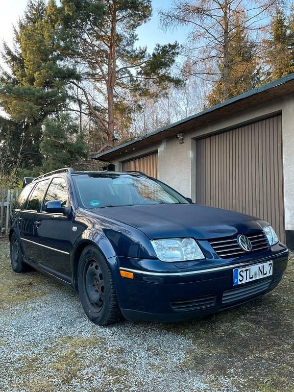 Gebraucht VW Bora 101 PS (74 kW) 2002 Blau Kombi