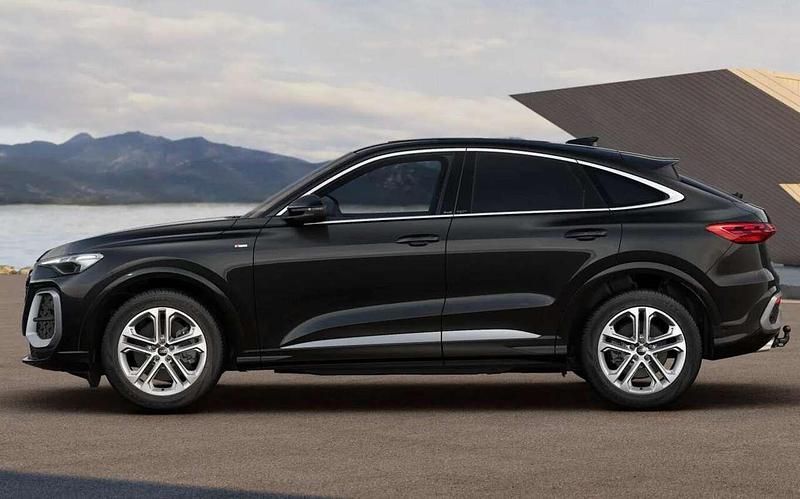 Mythosschwarz metallic Neu 2025 Audi Q5 Sportback S-Line SUV | 64.785 € (Guter Preis) - Bild 1/4