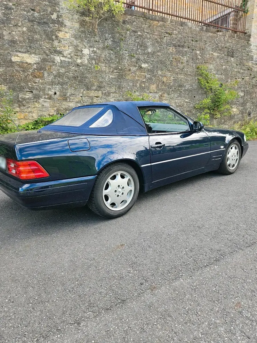 Gebraucht Mercedes SL320 224 PS (164 kW) 1999 Blau Cabrio