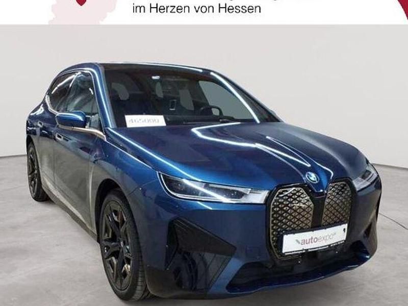 Blau Gebraucht 2022 BMW iX SUV | 53.689 € (Superpreis) - Bild 1/4