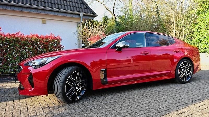Gebraucht Kia Stinger GT 366 PS (269 kW) 2021 Rot Kleinwagen