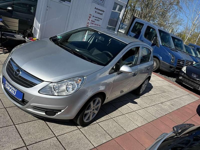 Gebraucht Opel Corsa Selection 80 PS (58 kW) 2009 Starsilber iii m2 Kleinwagen